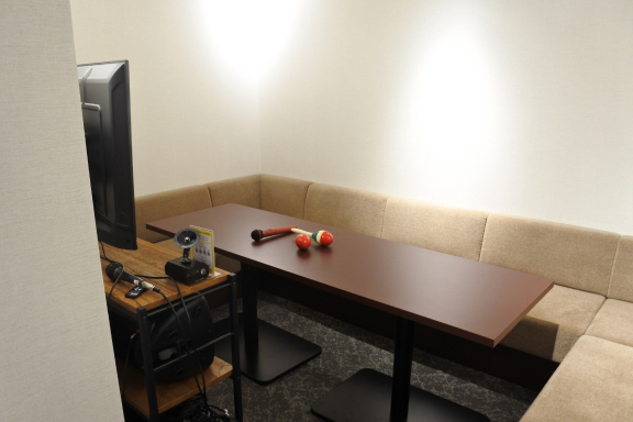 Meeting Room (Karaoke Style)